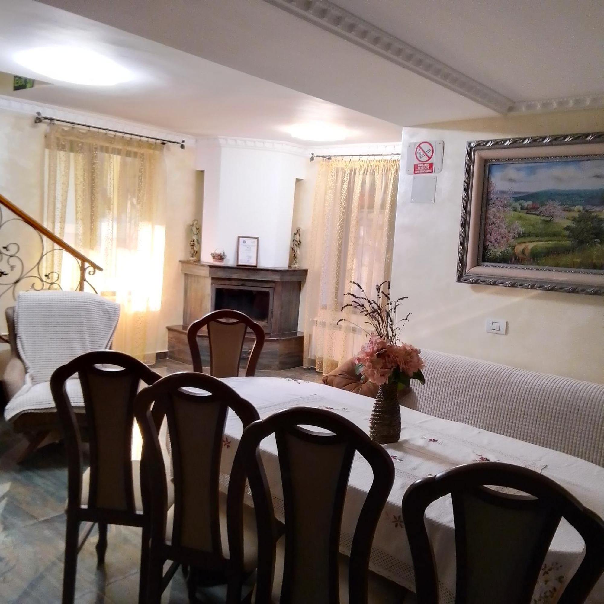 Casa Nicolas Buşteni Buitenkant foto